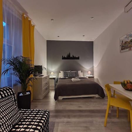 L-2 Krakow Center Studio O&P Apartfamily 外观 照片