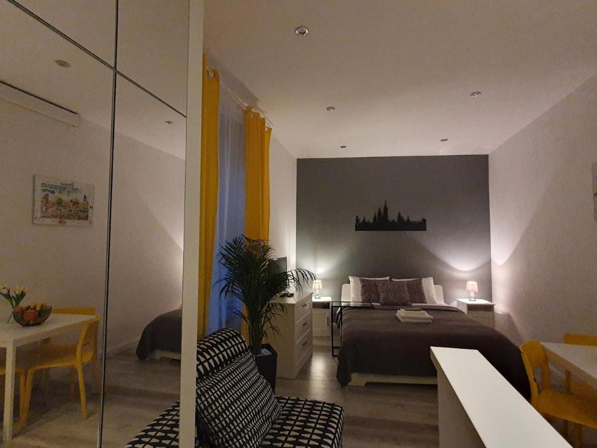 L-2 Krakow Center Studio O&P Apartfamily 外观 照片